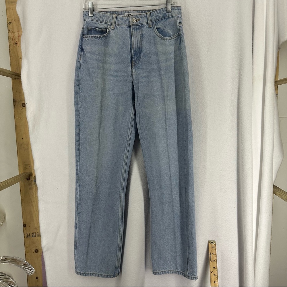 Zara High Waist Straight Leg Light Wash Jeans Womens 4